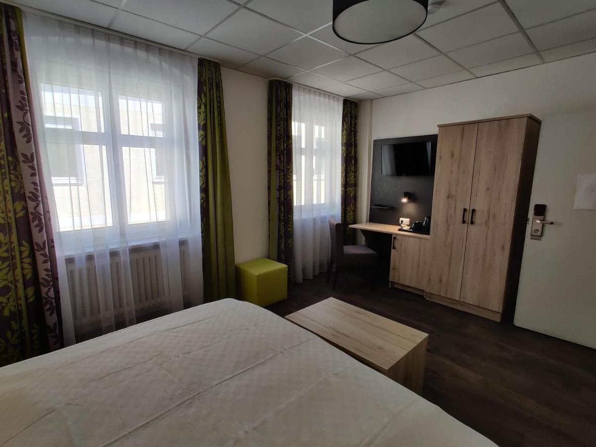 Hotel Goldene Traube Günzburg Dış mekan fotoğraf