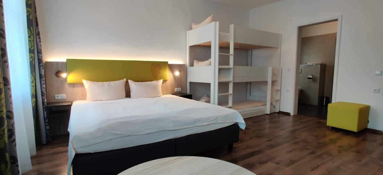 Hotel Goldene Traube Günzburg Dış mekan fotoğraf