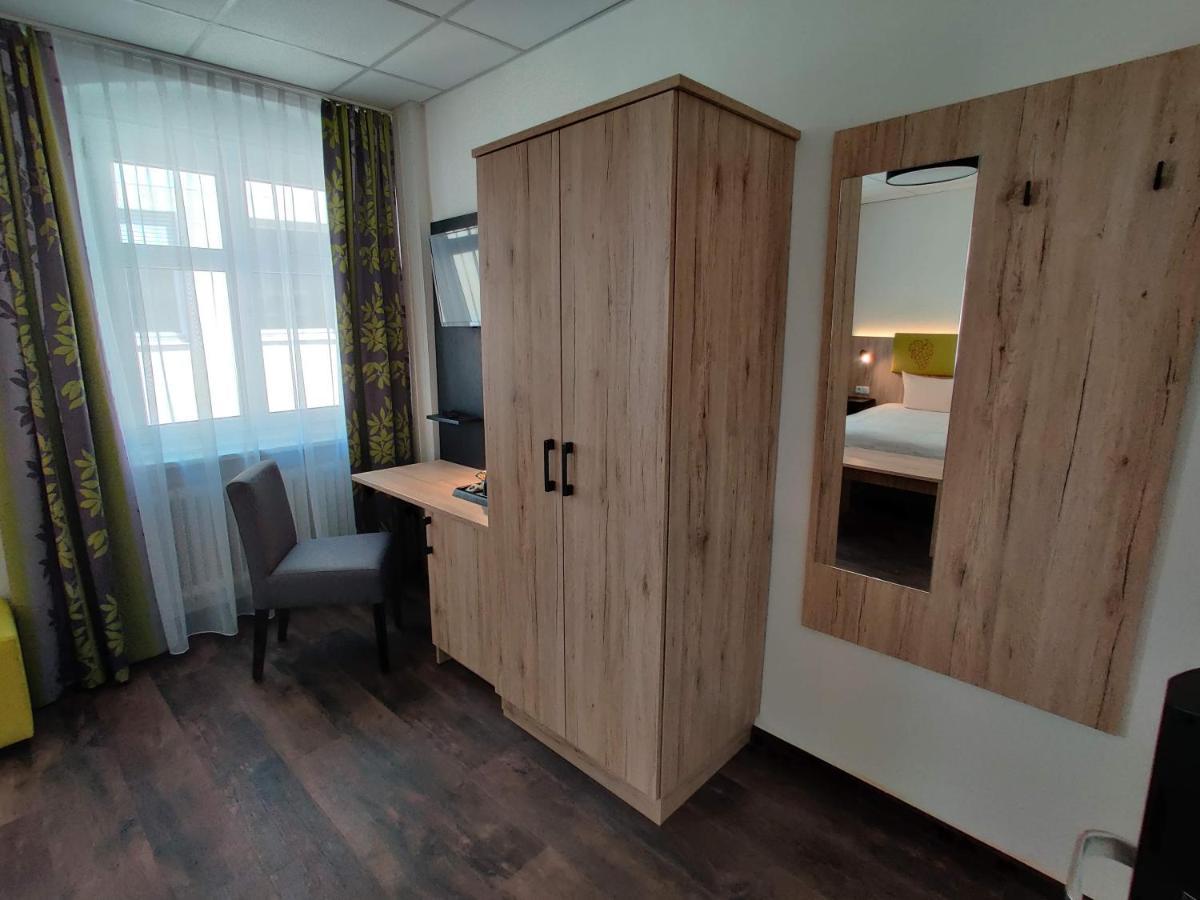 Hotel Goldene Traube Günzburg Dış mekan fotoğraf