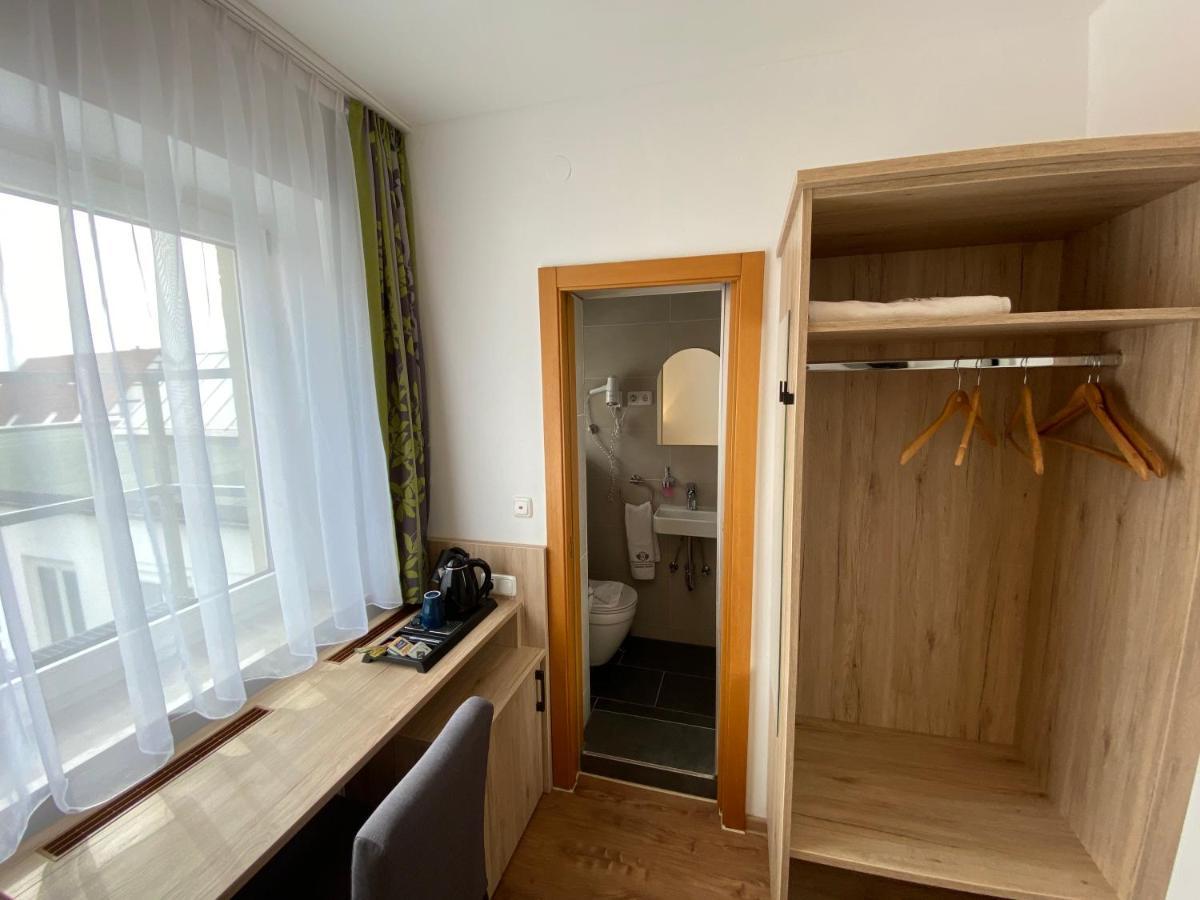 Hotel Goldene Traube Günzburg Dış mekan fotoğraf